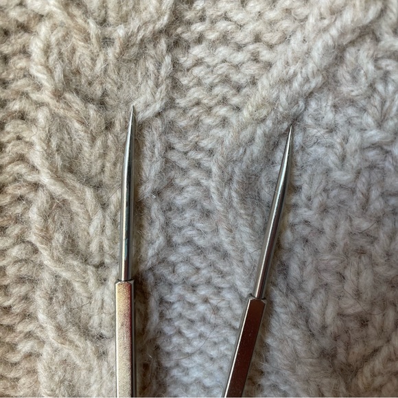 ❤️ SOLD ❤️ Vintage Aran Irish Sweater Fisherman Bainin Cable Hand Knit - Picture 7 of 12